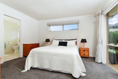 Photo of property in 2 Makepeace Place, Flagstaff, Hamilton, 3210