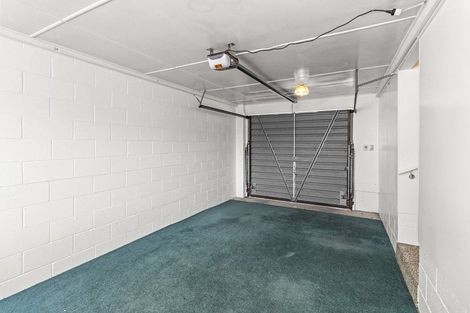 Photo of property in 20-20a Huatoki Street, Vogeltown, New Plymouth, 4310