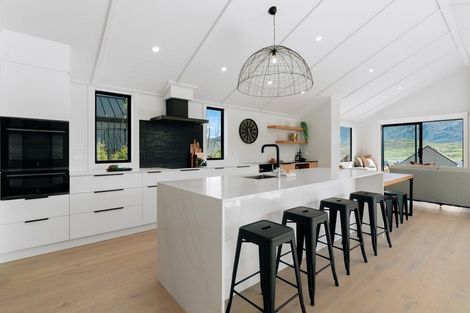 Photo of property in 19 Falconer Rise, Jacks Point, Queenstown, 9371