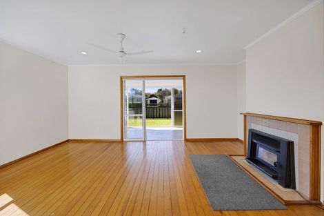 Photo of property in 22 Whitcombe Road, Opunake, 4616