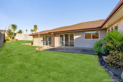 Photo of property in 6 Bibury Avenue, Henderson, Auckland, 0612