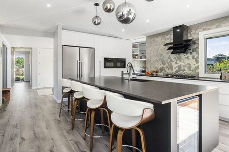 Photo of property in 20 Lancewood Way, Kinloch, Taupo, 3377