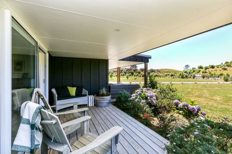 Photo of property in 7 Harkness Rice Way, Koru, New Plymouth, 4374