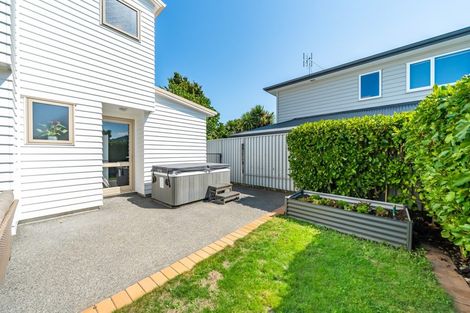 Photo of property in 5 Latimer Way, Petone, Lower Hutt, 5012