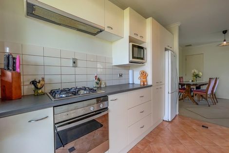 Photo of property in 41 Darlington Street, Ngatea, 3503