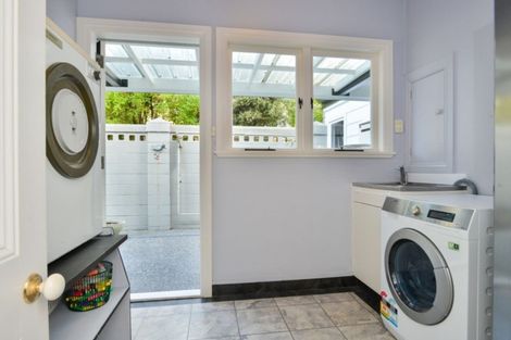 Photo of property in 31 Haronga Road, Inner Kaiti, Gisborne, 4010