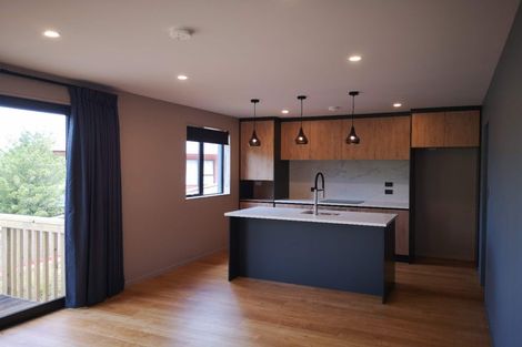 Photo of property in 44a Glen Vista Place, Bayview, Auckland, 0629