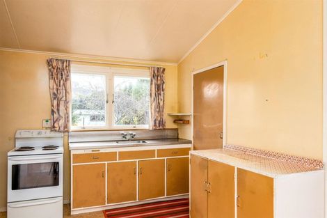 Photo of property in 13 Newman Road, Eketahuna, 4900