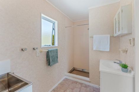 Photo of property in 10 Walton Road, Paraparaumu Beach, Paraparaumu, 5032