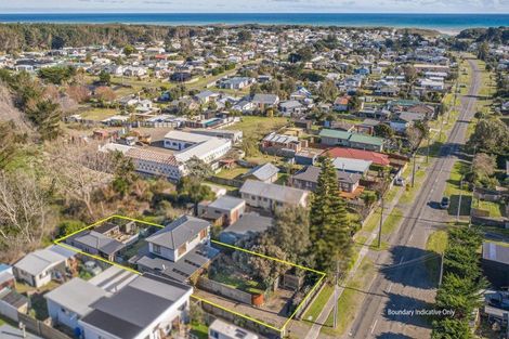 Photo of property in 101 Koputara Road, Himatangi Beach, Foxton, 4891
