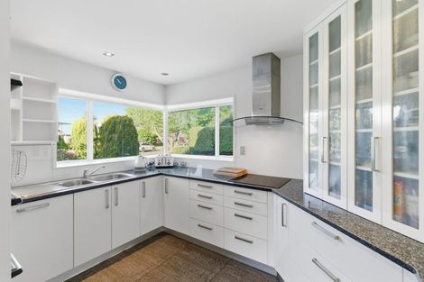 Photo of property in 17 Greystoke Lane, Avonhead, Christchurch, 8042