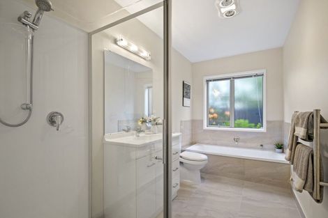 Photo of property in 121 Isabella Drive, Pukekohe, 2120