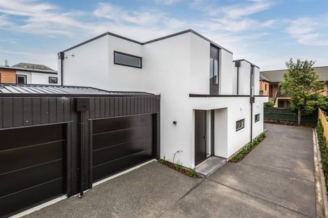 Photo of property in 2/10 Bishop Street, St Albans, Christchurch, 8014