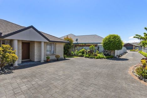 Photo of property in 56 Realm Drive, Paraparaumu, 5032