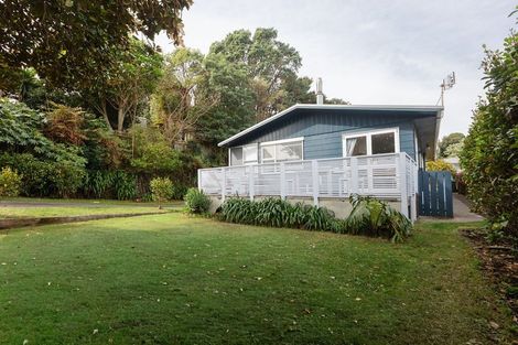 Photo of property in 5 Poharama Place, Marfell, New Plymouth, 4310