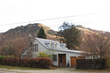 Photo of property in 20 Wiltshire Street, Arrowtown, 9302