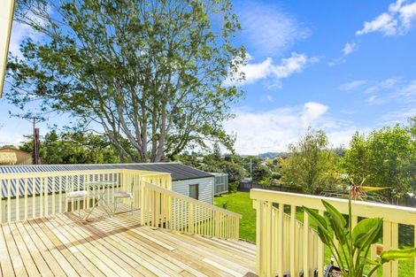 Photo of property in 17 Outlook Road, Greenhithe, Auckland, 0632