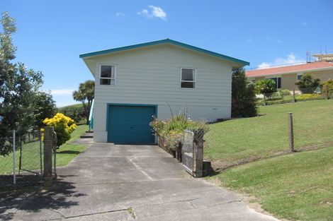 Photo of property in 6 Dudley Crescent, Cable Bay, 0420