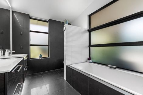 Photo of property in 37 Fourteenth Avenue, Tauranga South, Tauranga, 3112