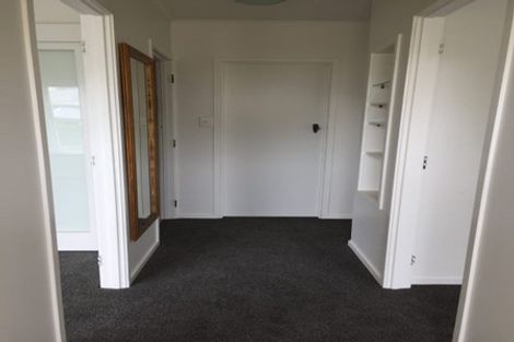 Photo of property in 2/11 Wicklow Road, Narrow Neck, Auckland, 0622