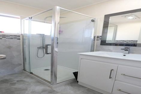 Photo of property in 33b Kindergarten Drive, Conifer Grove, Takanini, 2112