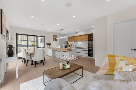 Photo of property in 22 Black Shed Road, Flat Bush, Auckland, 2019