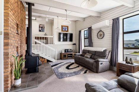 Photo of property in 13 Crossleigh Crescent, Balclutha, 9230