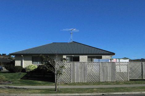 Photo of property in 1 Ashleigh Way, Waikanae Beach, Waikanae, 5036