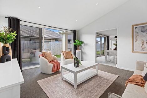 Photo of property in 63 Awatira Drive, Papamoa Beach, Papamoa, 3118