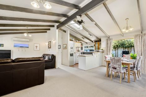 Photo of property in 86 Tarawera Road, Lynmore, Rotorua, 3010