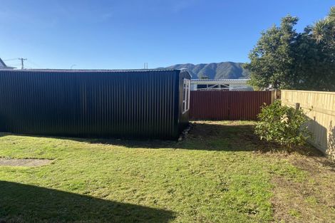 Photo of property in 15 East Street, Petone, Lower Hutt, 5012