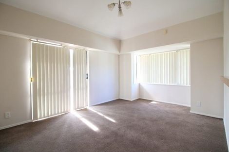 Photo of property in 96 Sandspit Road, Waiuku, 2123