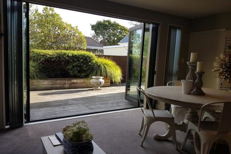 Photo of property in 174 Strickland Street, Sydenham, Christchurch, 8023