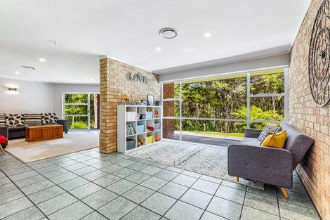 Photo of property in 17 Yelash Road, Massey, Auckland, 0614