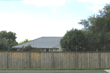 Photo of property in 23 Don Buck Road, Massey, Auckland, 0614