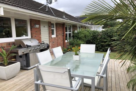 Photo of property in 2 Fifeshire Street, Belmont, Auckland, 0622