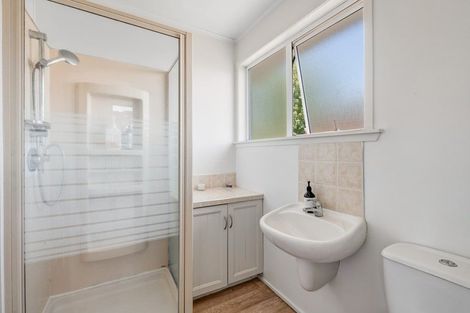 Photo of property in 1/50 Kaipatiki Road, Glenfield, Auckland, 0629