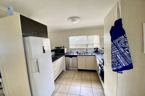 Photo of property in 49 Tiri Tiri Road, Birkdale, Auckland, 0626