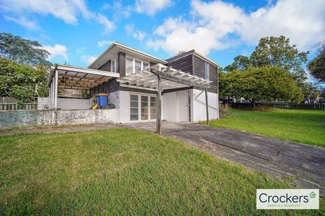 Photo of property in 21 Amberley Avenue, Te Atatu South, Auckland, 0610