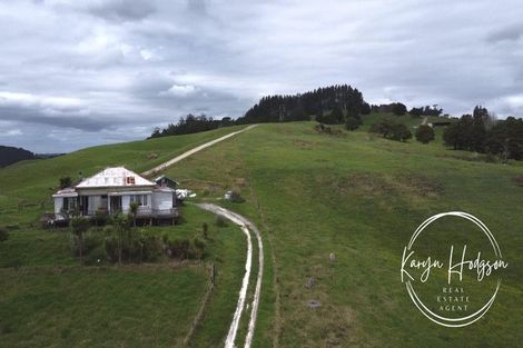 Photo of property in 184 Paparoa Station Road, Paparoa, 0571