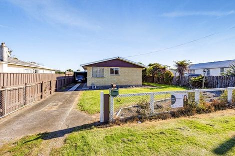 Photo of property in 25 Wilson Street, Waverley, 4510