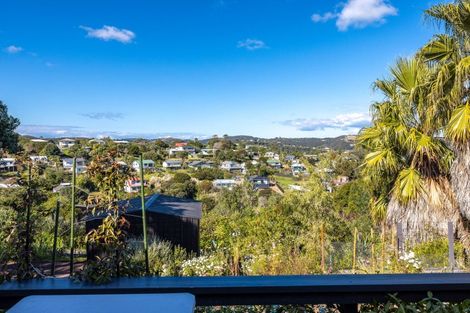 Photo of property in 17 Wellington Road, Surfdale, Waiheke Island, 1081