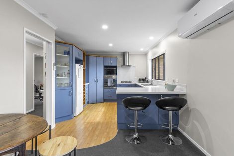 Photo of property in 6 Merivale Court, Rototuna, Hamilton, 3210