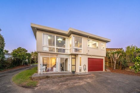 Photo of property in 31 Miramar Place, Pakuranga, Auckland, 2010