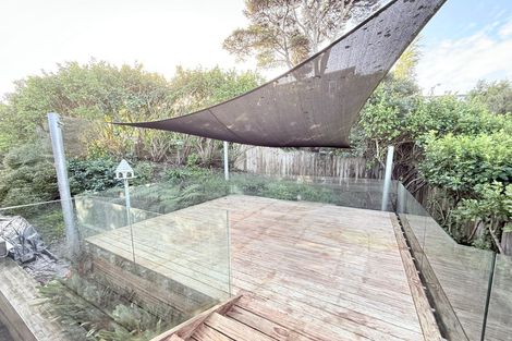 Photo of property in 137 Luckens Road, West Harbour, Auckland, 0618