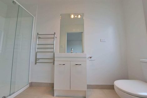 Photo of property in 15c Chadwick Crescent, Mangere East, Auckland, 2024