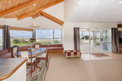 Photo of property in 1 Ocean Close, Te Kopuru, Dargaville, 0371