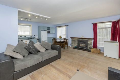 Photo of property in 16 Richard Grove, Stokes Valley, Lower Hutt, 5019