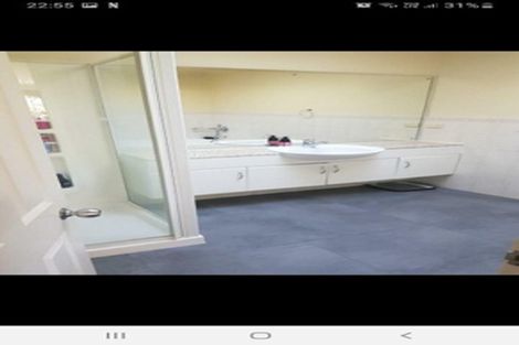 Photo of property in 3 Taroka Close, Pinehill, Auckland, 0632