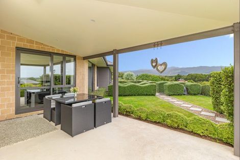 Photo of property in 43 Ohau Terraces, Ohau, Levin, 5570